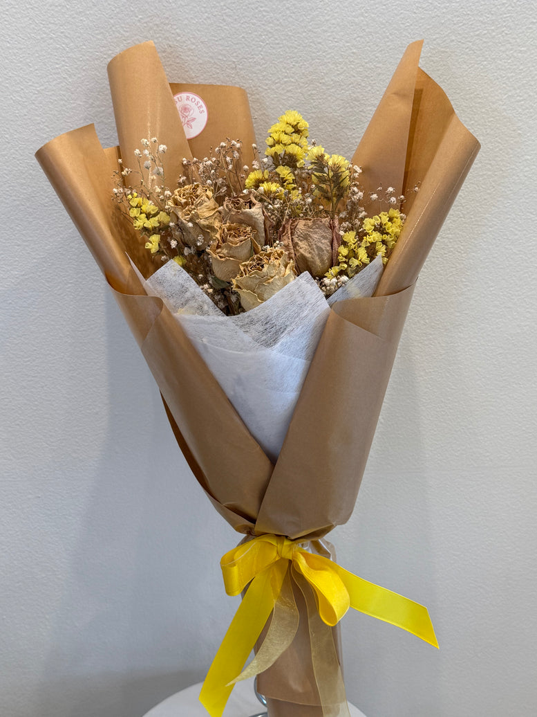 Natural dried flowers