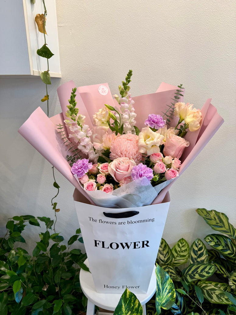 Bunny soft bouquet