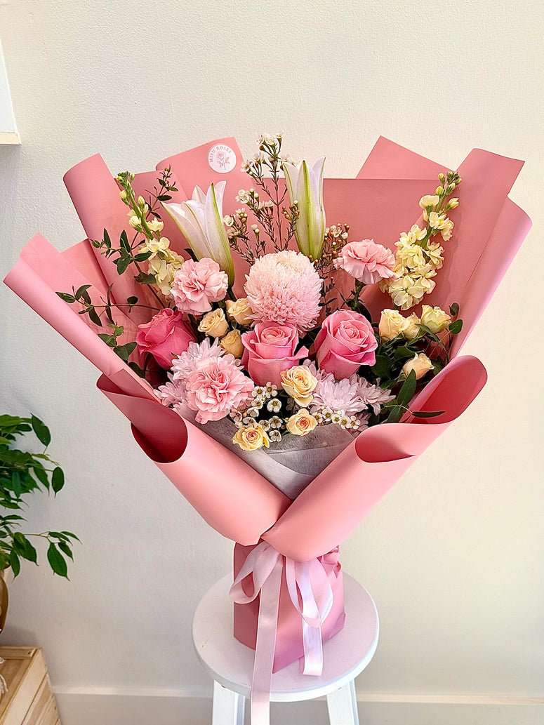 Coral sunshine bouquet