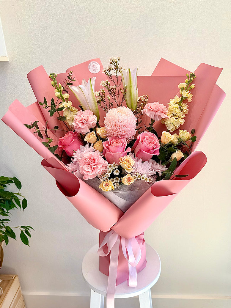 Coral sunshine bouquet