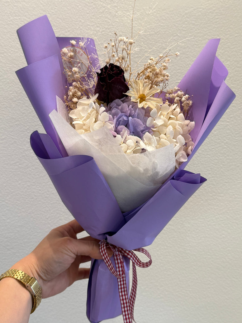 Natural dried flowers