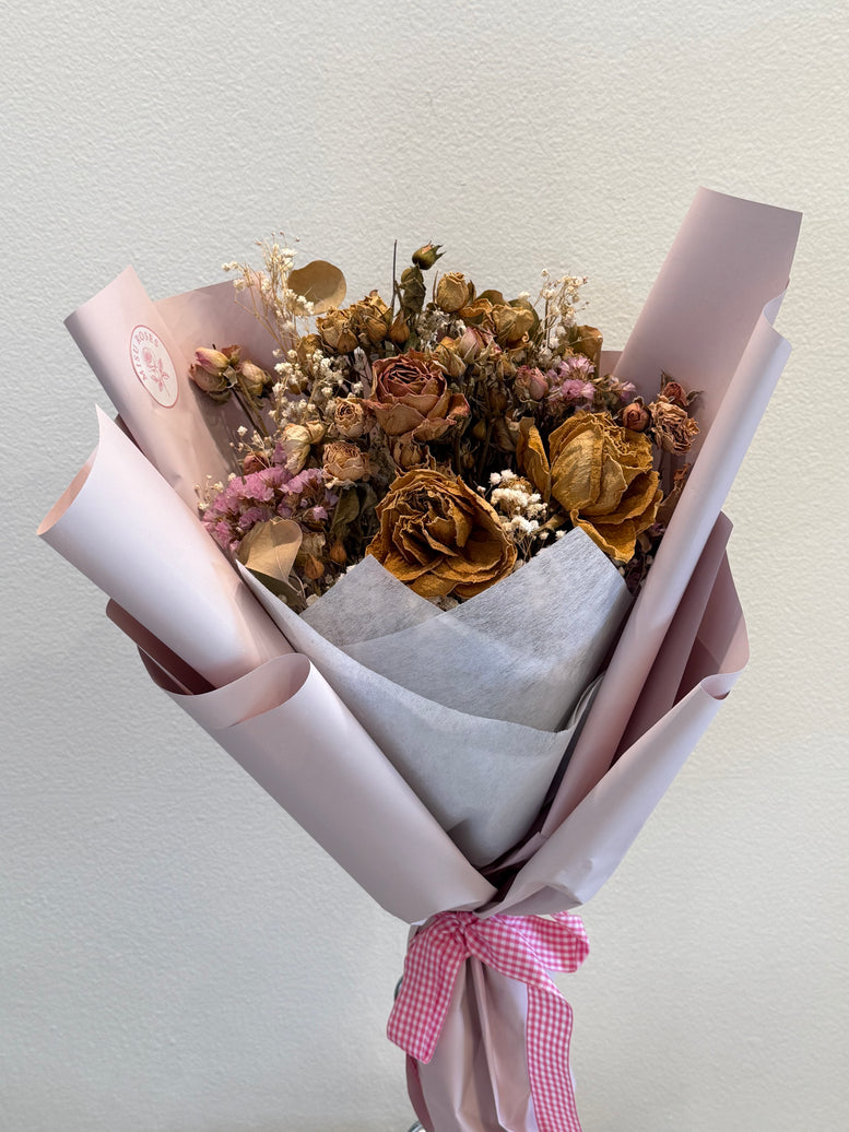 Natural dried flowers