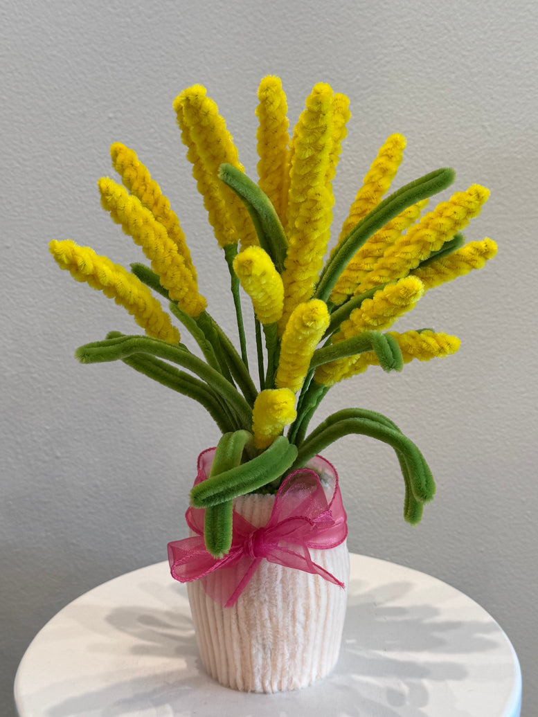 Yellow wheat handmade pipe cleaner