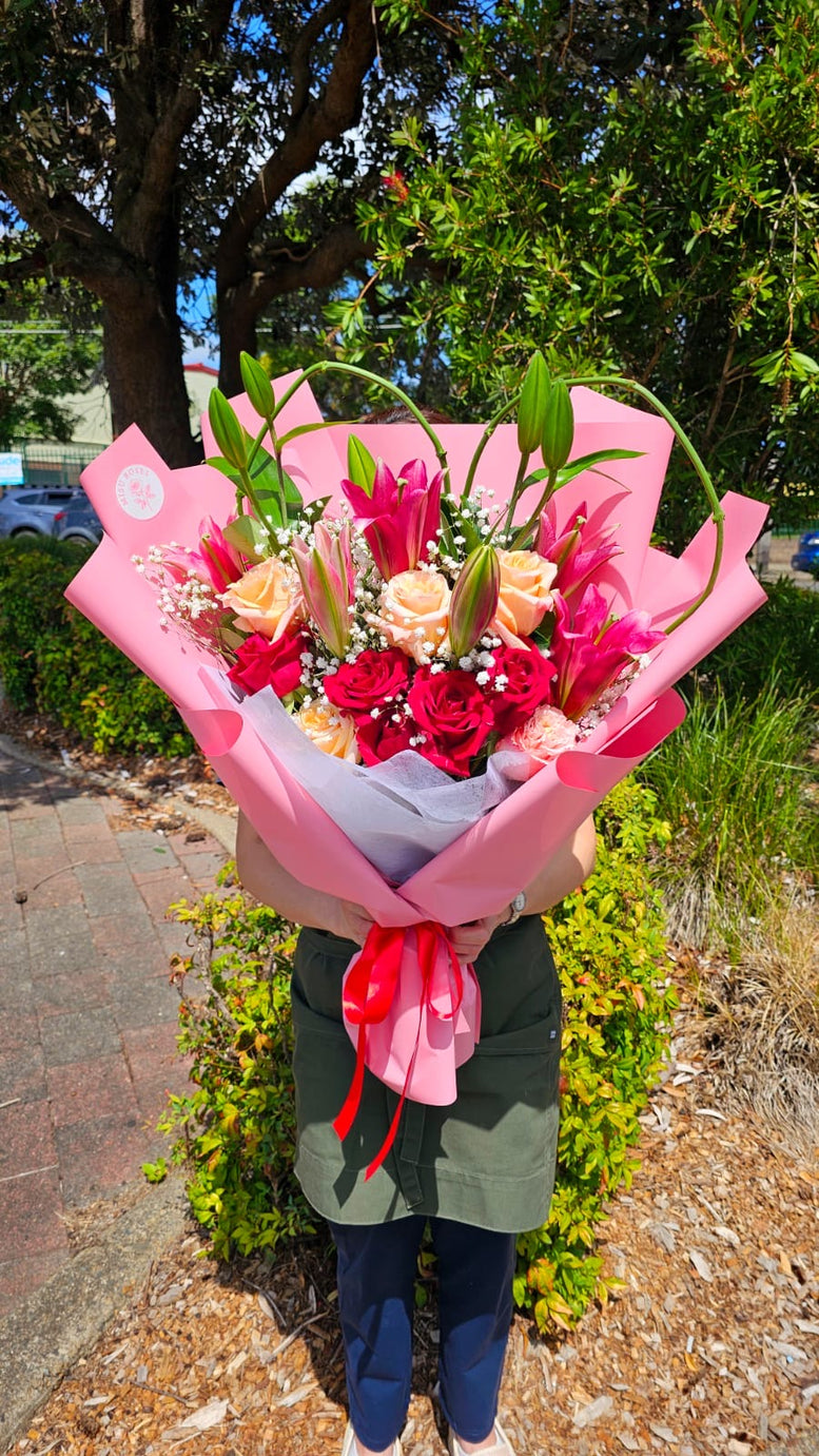 12 Classic Red and Apricot Roses Bouquet ( As Shown)