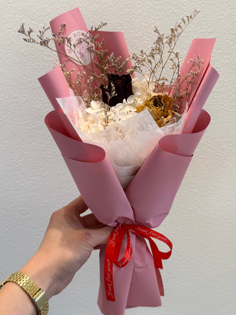Natural dried flowers