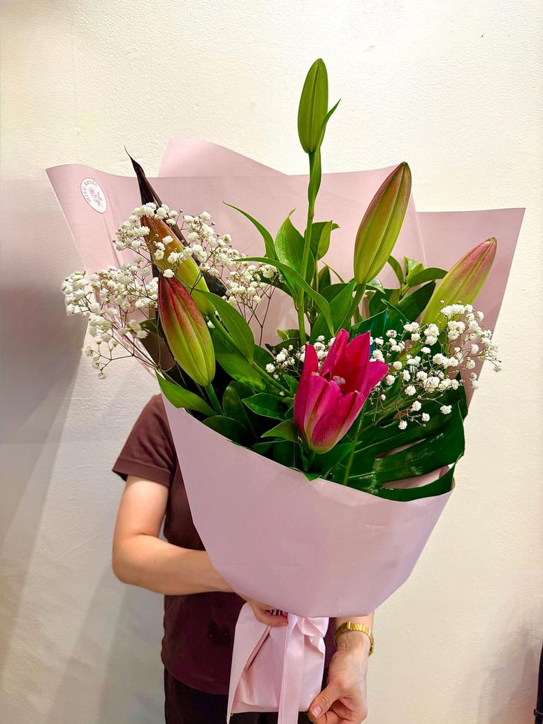 Pink oriental lilies bouquet