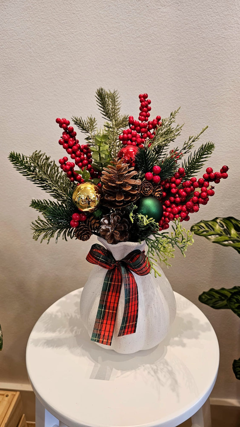 Winterberry Elegance