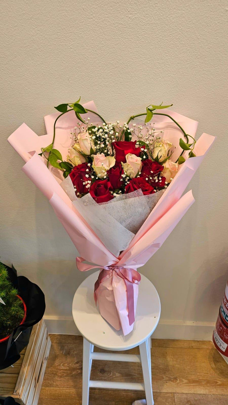 Lush Dozen Pink Red Premium Rose Bouquet