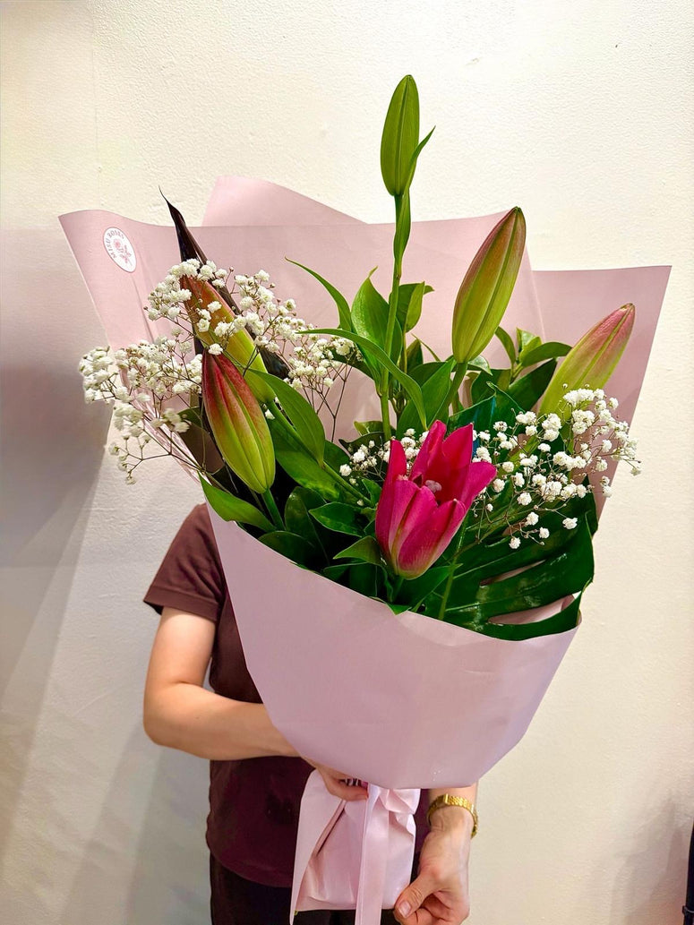 Pink oriental lilies bouquet